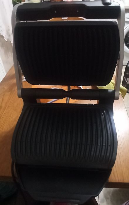 Vând Grătar electric Tefal OptiGrill+ cu Garantie - stare excelenta