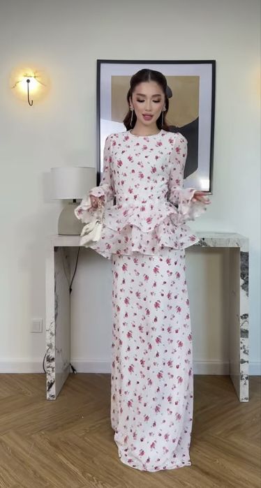 Платье со сьемной баской