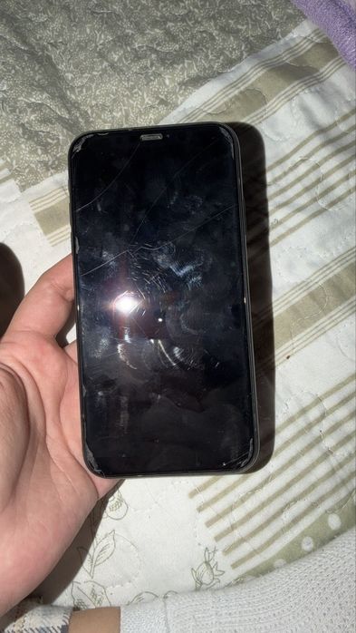 На запчасть iphone 11