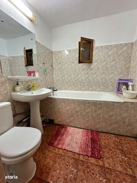 Apartament 2 camere, decomandat, zona Canta, Iasi
