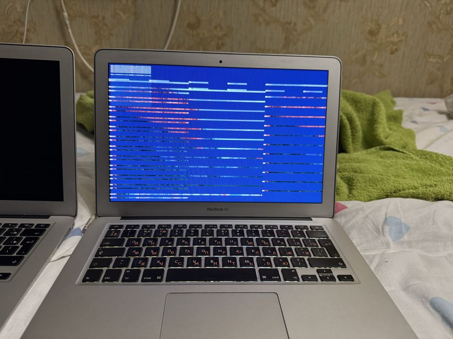 2 Macbook Air 2011 года