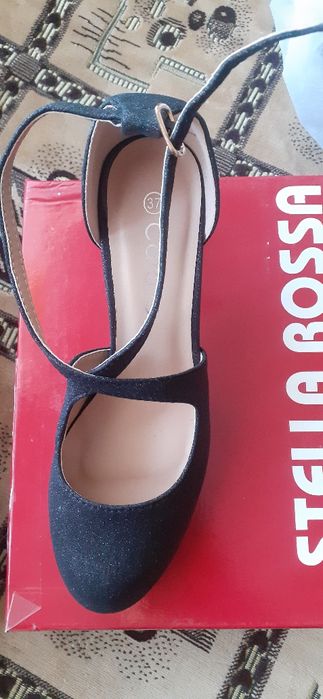 Sandale negre cu sclipici