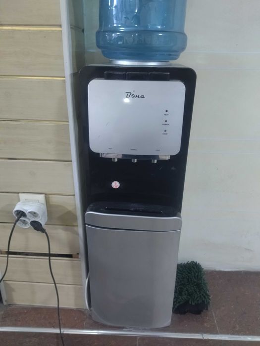 Срочно продам кулер для воды