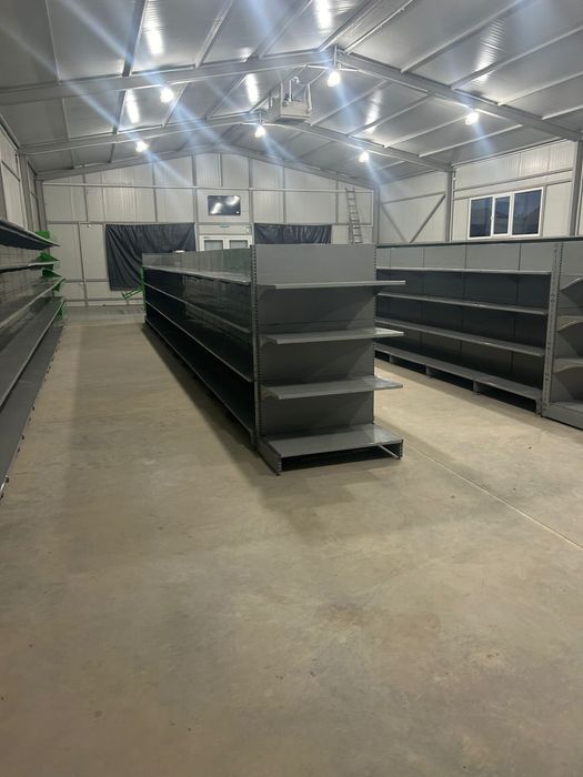 Rafturi metalice durabile și estetice