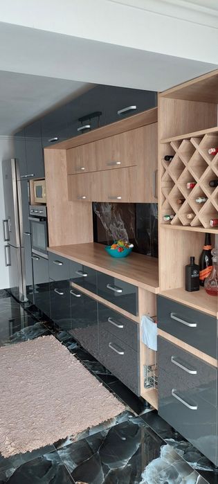 Mobilier la comandă