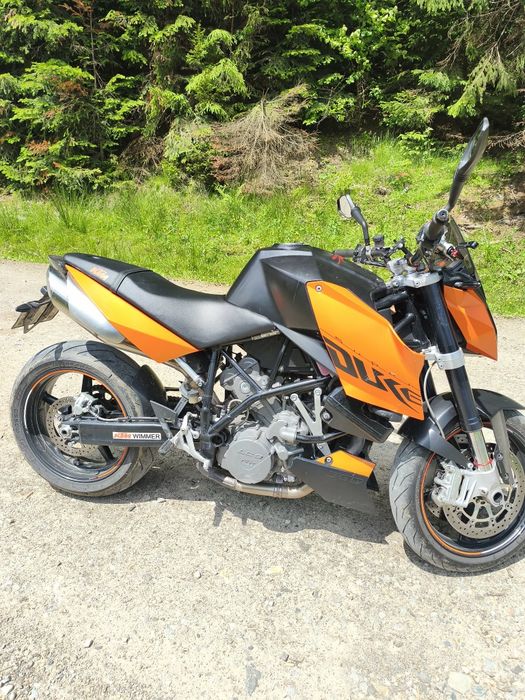 Vând ktm Duke 990