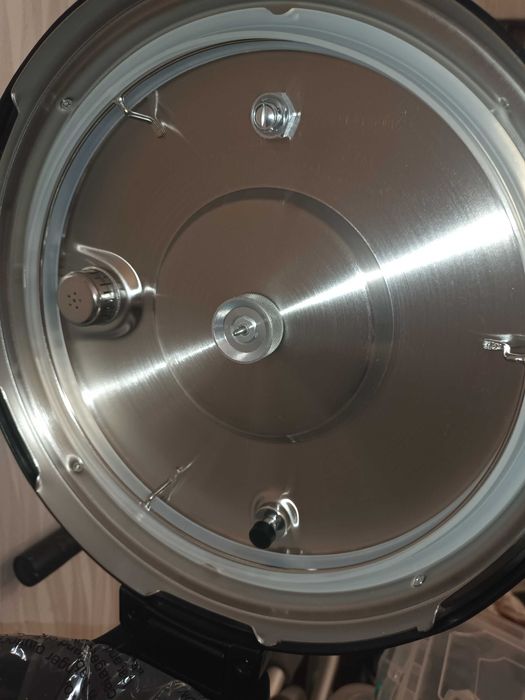 Мултикукър Tefal нов!