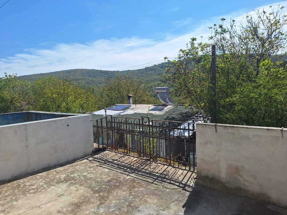 Продава се Къща в с. Малки чифлик, Област Велико Търново - 100 кв.м за 357 €/кв.м - Снимка #15