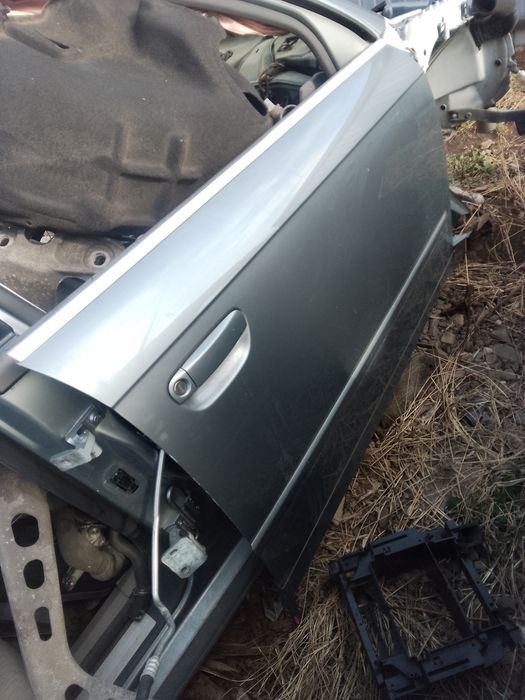 usa dreapta fata audi a4 b7 1.9 motorina 2006