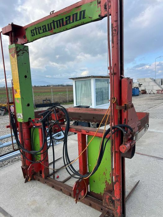 Taietor siloz Strautmann - Capacitate 2,5 m³ , cu Lift