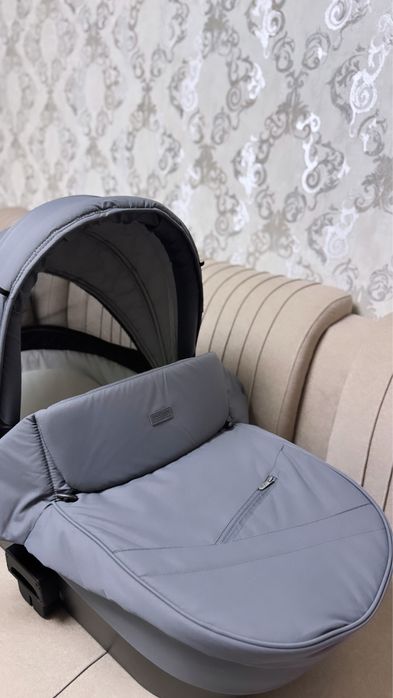 Коляска новая ,3в1 Indigo