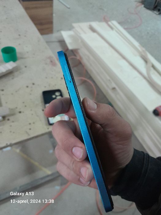 Indinix hot30i telefoni