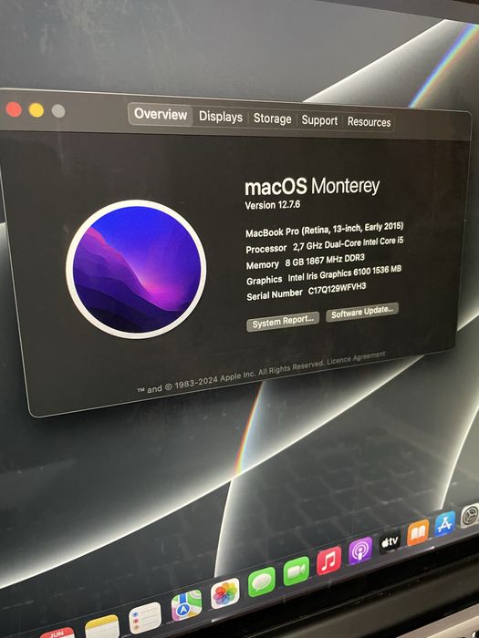 • Macbook  Pro • Retina •