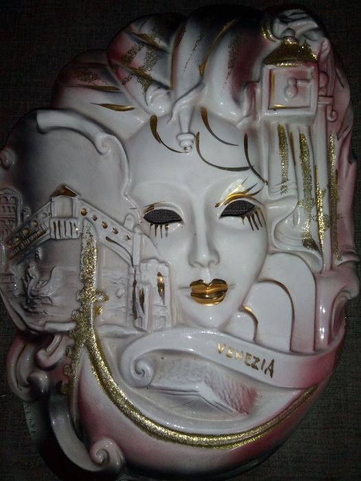Фарфоровая маска Венеция