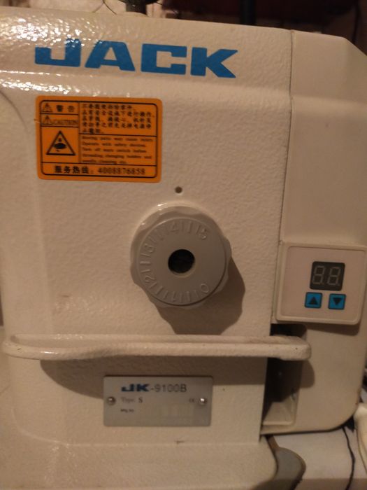 Швейная машинка jack