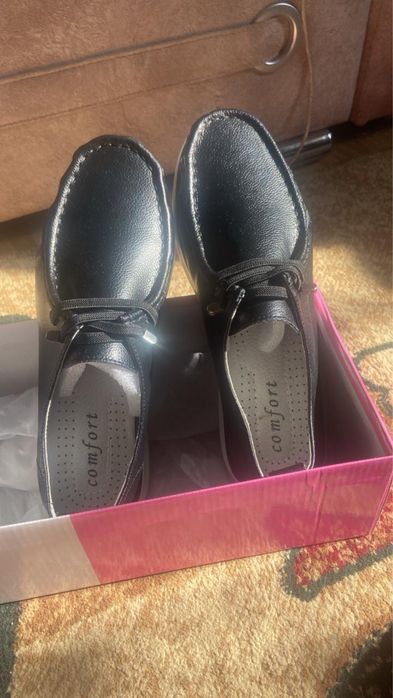 Продам женские туфли, 39