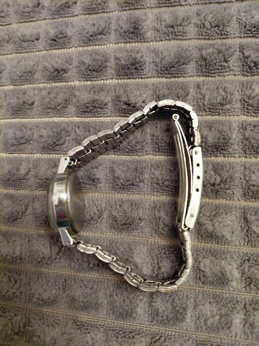 Дамски ръчен часовник ZARIA 22 Jewels