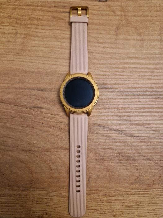 Продавам Samsung Watch