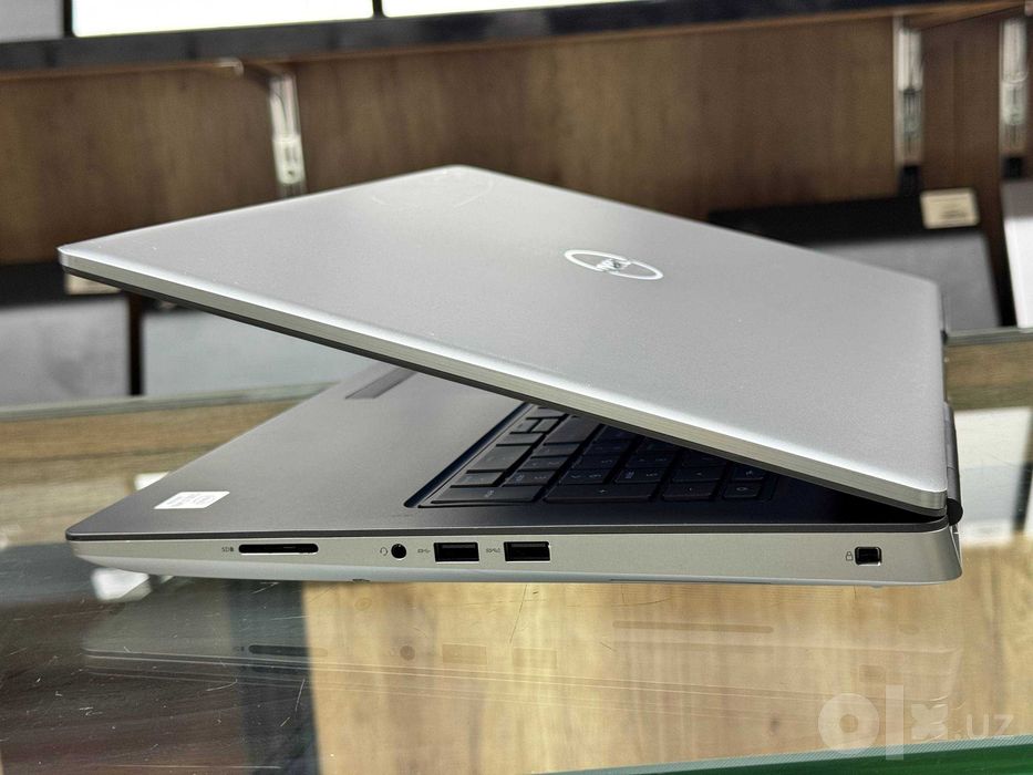 DELL Precision 7750 Core i7-10850H ram 16 ssd 512 Quadro RTX 3000 6Gb