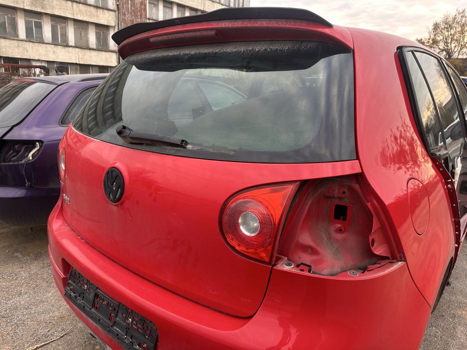 Багажник от фв голф 5 гти / vw golf 5 gti