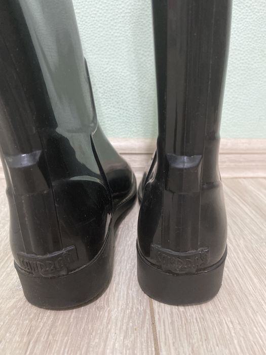 Продаю резиновые сапоги