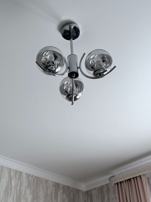 Люстра сатылады!