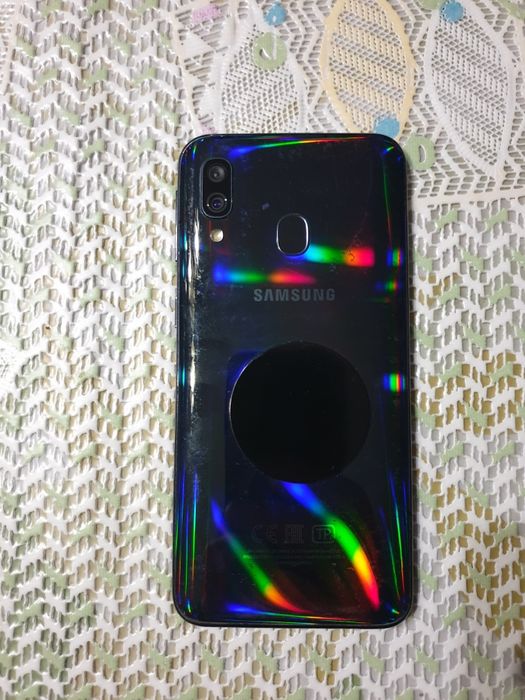 Samsung  А 40   4/64гб