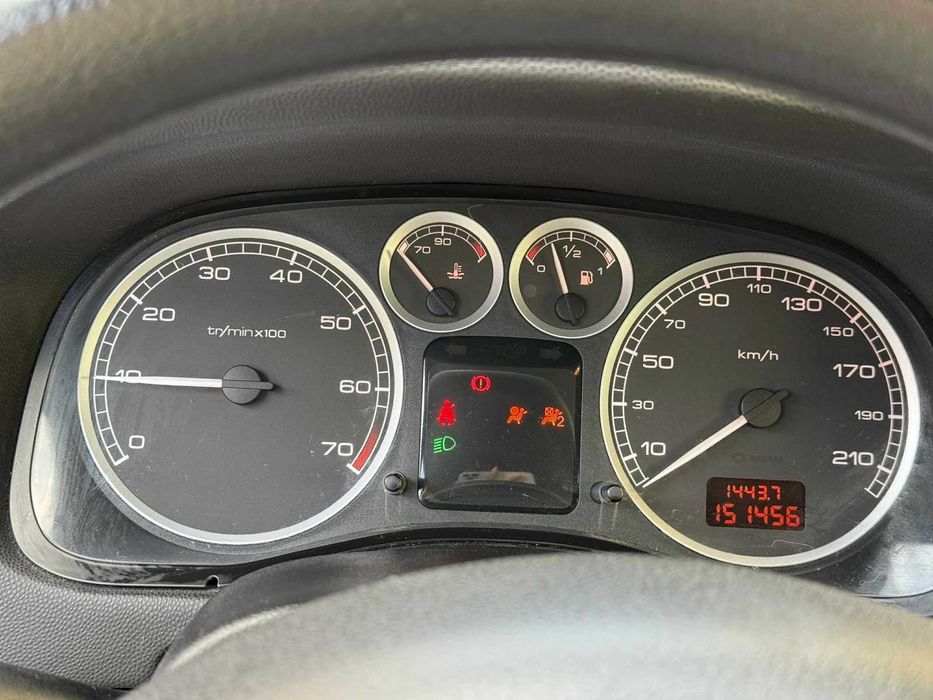 Продавам! Peugeot 307 1.4 16v