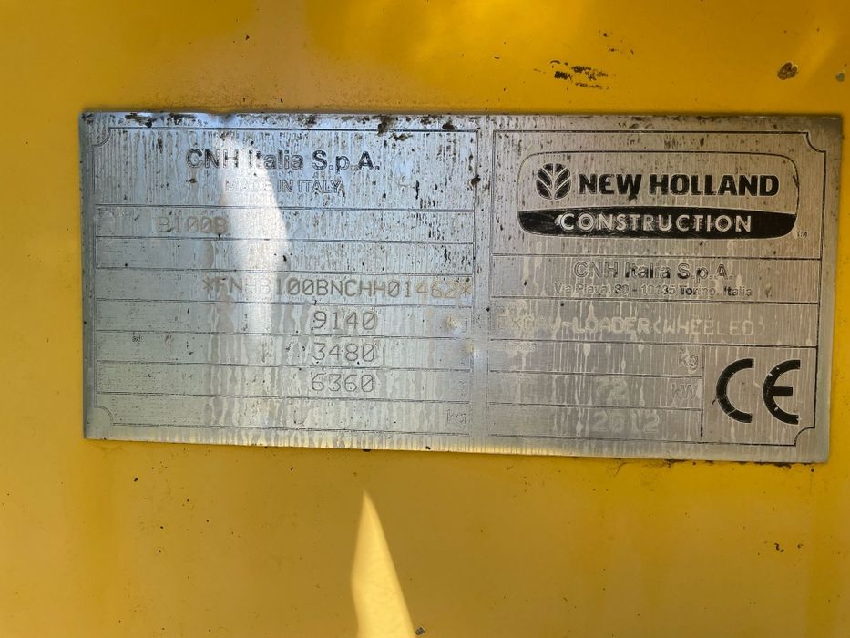 Buldoexcavator New Holland 2012 factura TVA