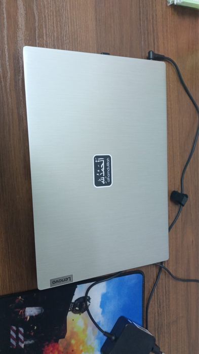 ноутбук LENOVO 81WE