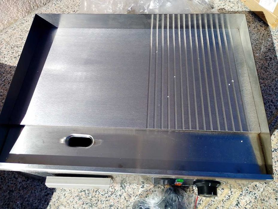 grill  gratar plita pentru restaurant sau uz casnic 60x50 cm 230v 3 kw