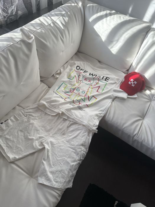 Compleu off white