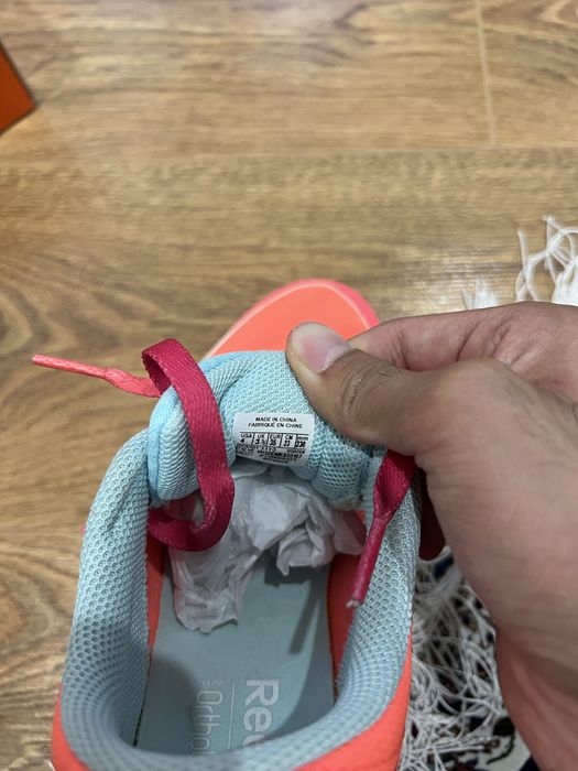 Reebok кросовки, женский