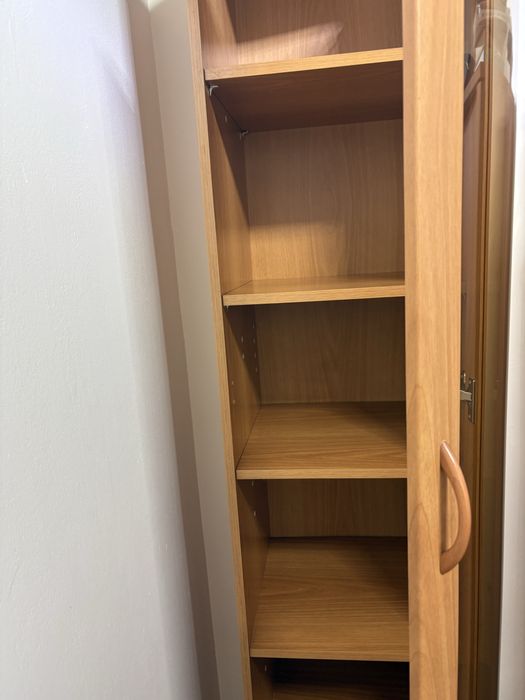 Шкаф книжный 8000 тенге
