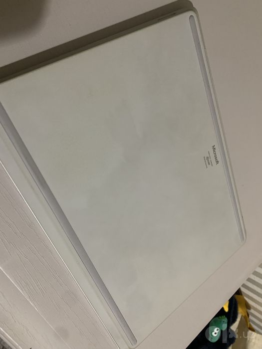 Microsoft Surface Laptop Go 2 16/256, Intel Core i5-1135G7 | в идеале!