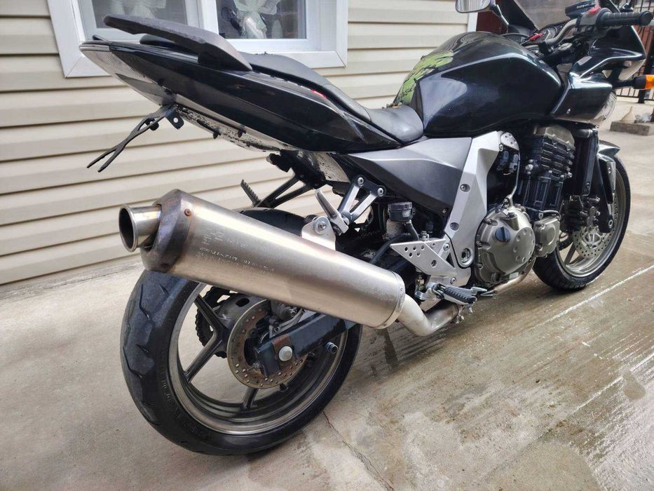 Kawasaki Z 750 S на части