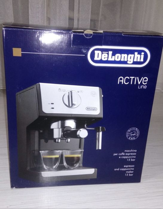 Кофеварка Delonghi