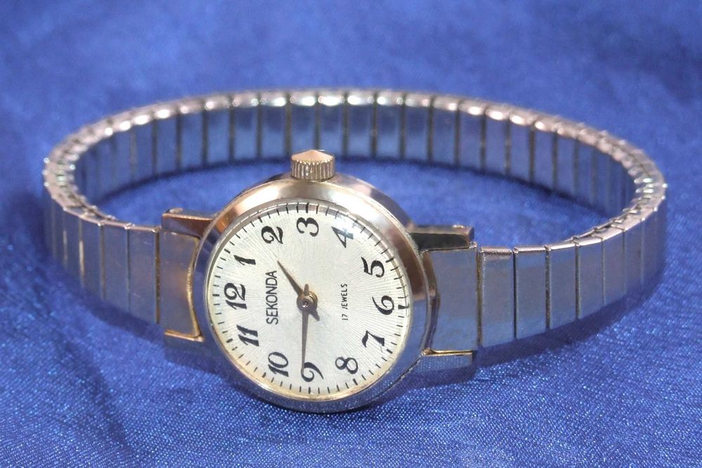 Ceas SEKONDA mecanic, 17 rubine, carcasa si bratara inoxidabile, elegant, NOU