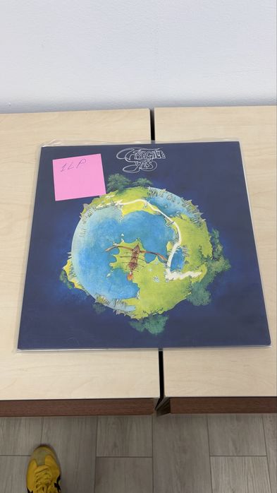 Vand vinyl-uri simple LP, formatia si albumul le gasiti in poze