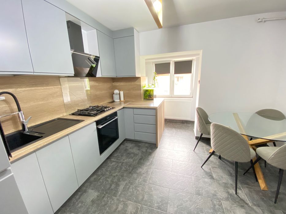 De vanzare apartament 2 camere Carpati II