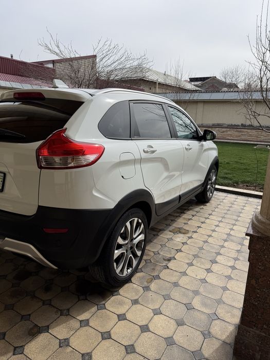 Lada X-Ray 2019 — 5