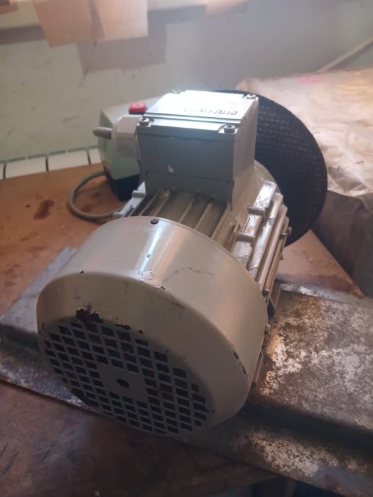 Электродвигатель SIEMENS