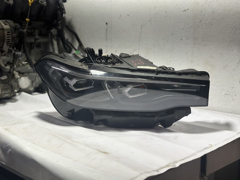 Фара передняя правая  X7 G07 Led