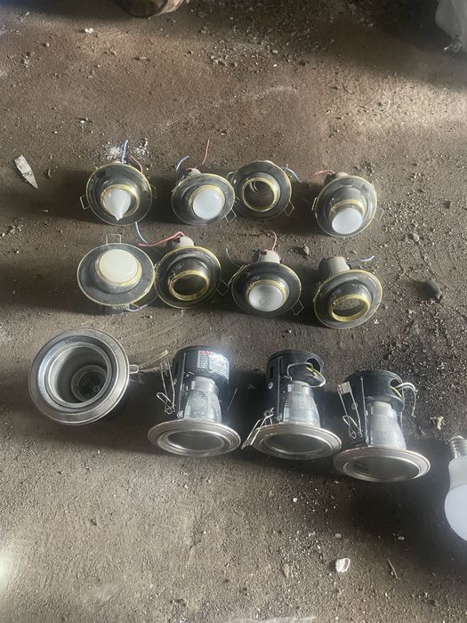 Продам споты для потолка