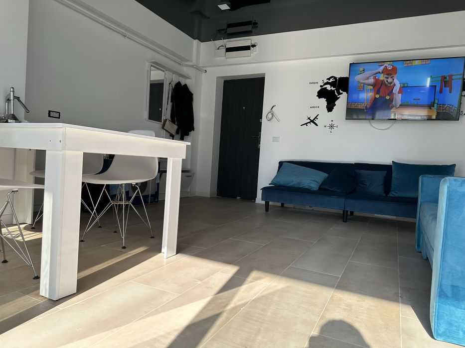 Vand sau Schimb cu Auto/Apartament 2 camere Navodari cu loc de parcare