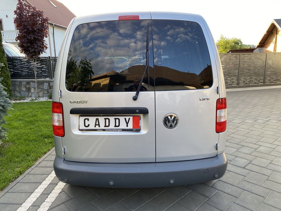 VW Caddy Life 1,9 Tdi~2-usi la Spate F/important