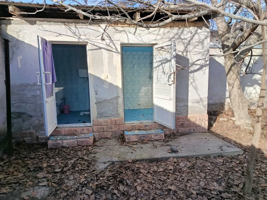 Uy , Er (Участка) 6 sotih Qibray Ziyokorlar  ko'ch.