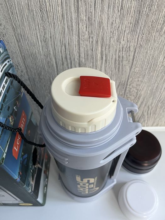 Продам термос срочно