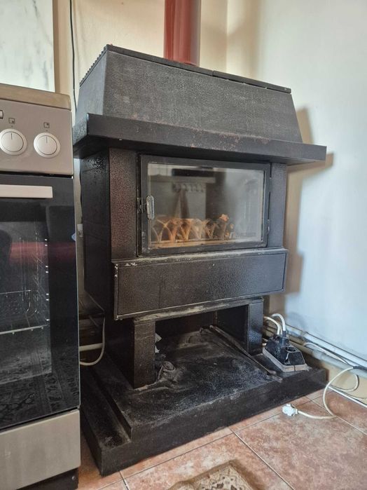 Камина на твърдо горивос водна риза   "Герканд"