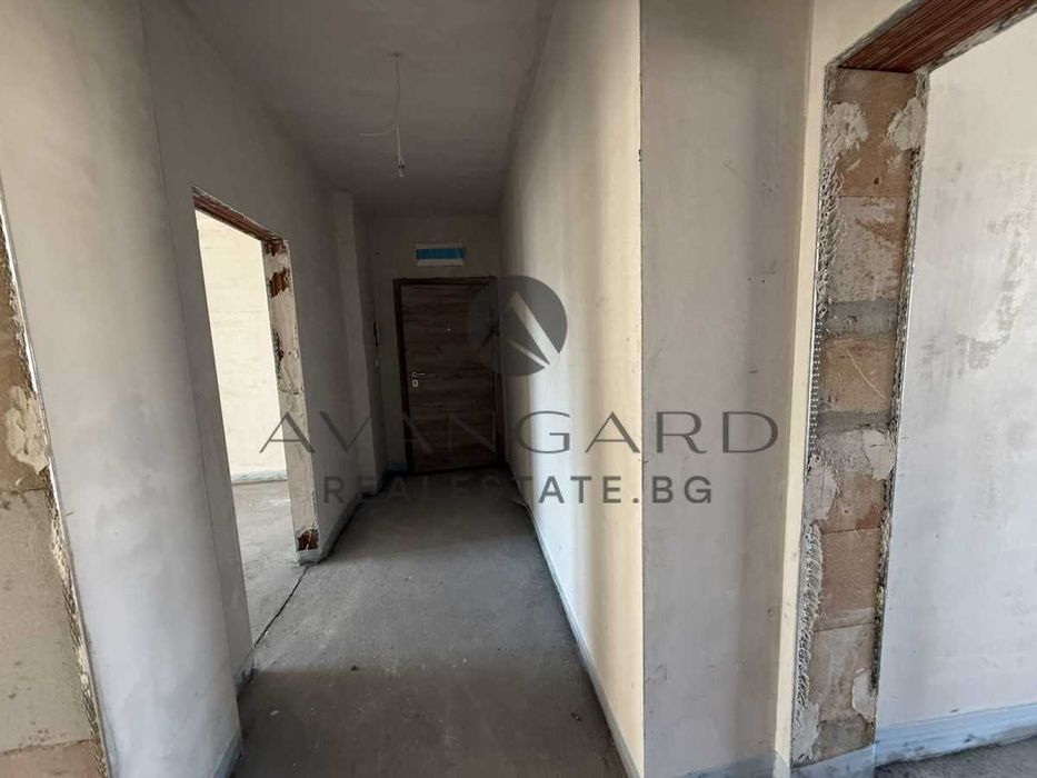 оф.25624 Тристаен луксозна сграда Гребна база